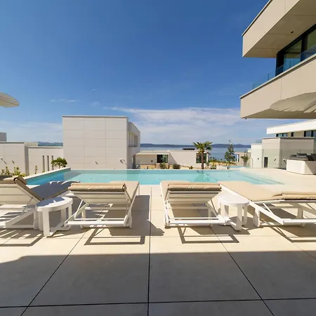 Lioqa Resort Club Villa