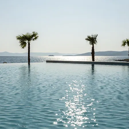 Lioqa Resort Club Villa * Ugljan